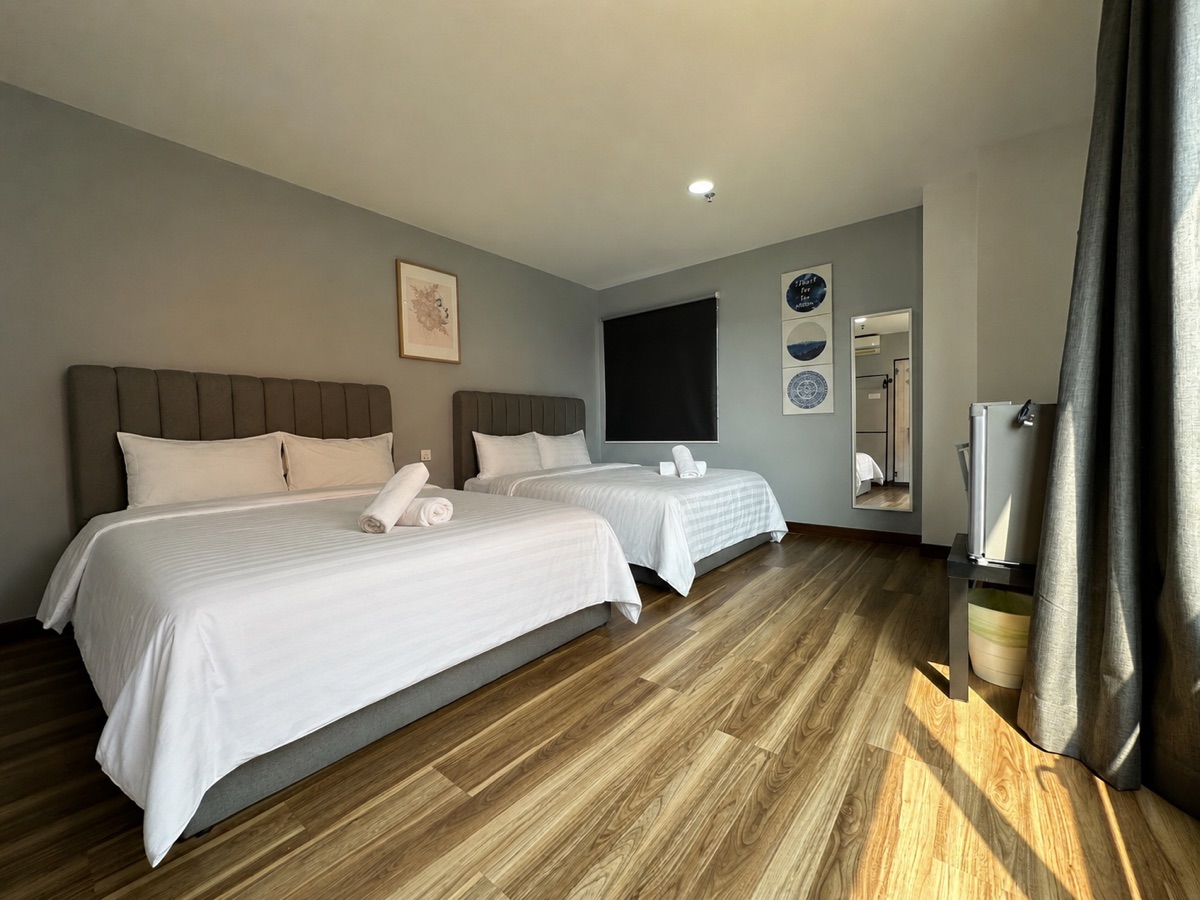 3C Hotel Puchong — Family Room — With View (2 Queen Beds)