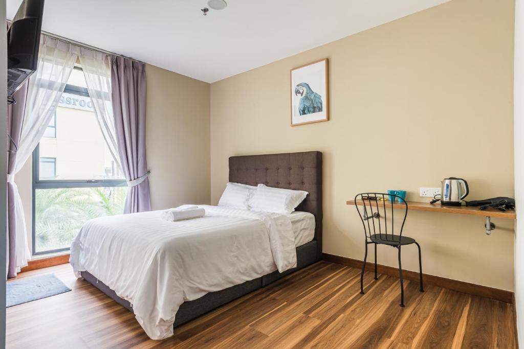 3C Hotel Puchong — Deluxe Double Room with street view, photo 4