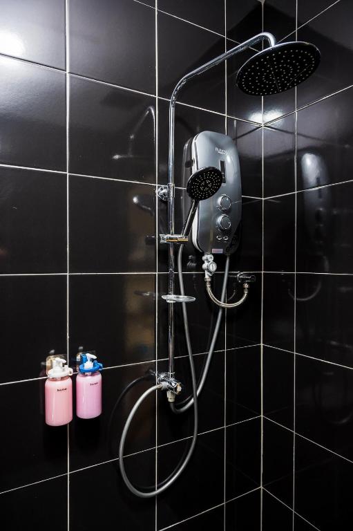 3C Hotel Puchong — Deluxe Double Room with street view, photo 5