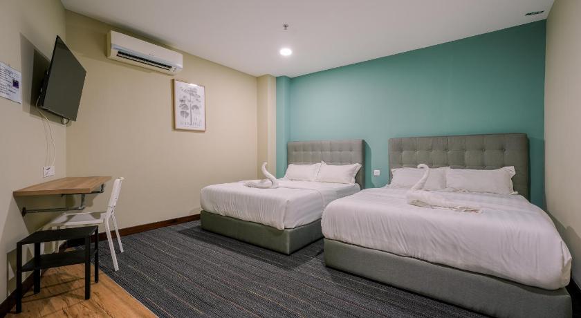 3C Hotel Puchong — Family Room, no street view, photo 1