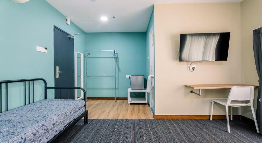 3C Hotel Puchong — Family Suite for 5 guests with street view, photo 4